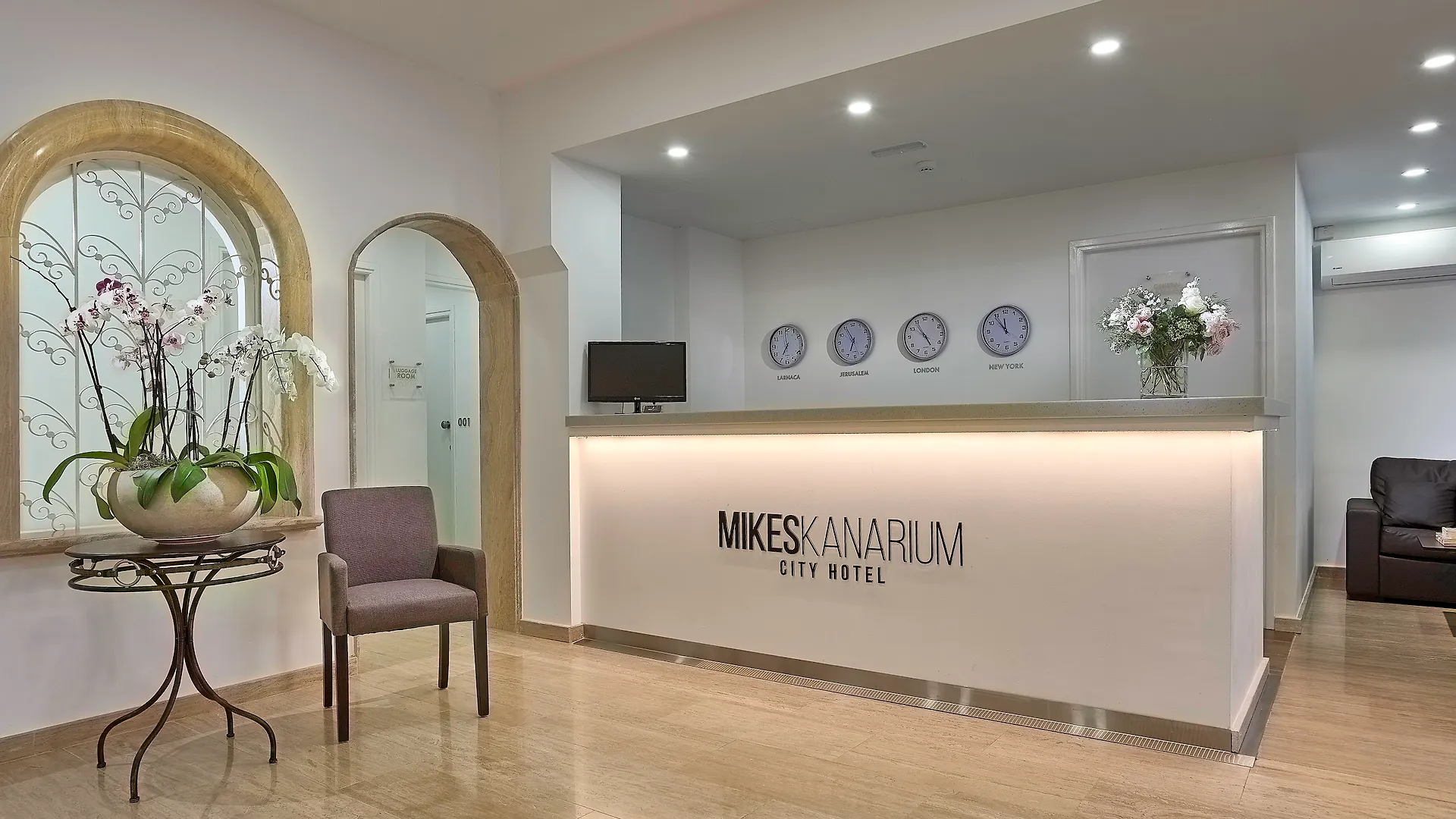 Mikes Kanarium City Hotel Larnaca