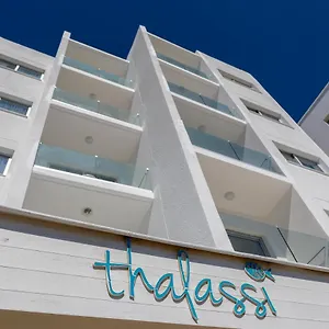 Costantiana Hotel de apartamente Larnaca